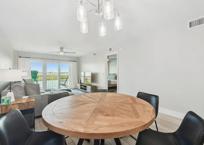 Charming Waterfront 3-min To Appartement