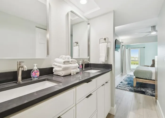 Charming Waterfront 3-min To Appartement